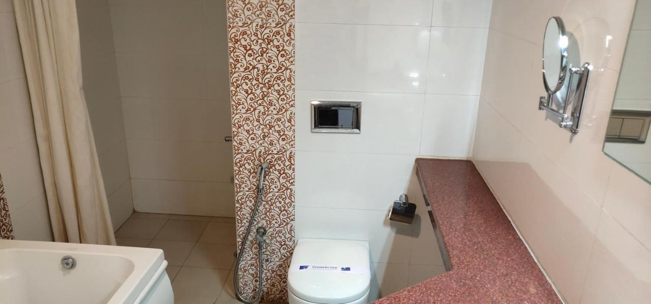 Hotel Saptagiri Хидерабад Екстериор снимка