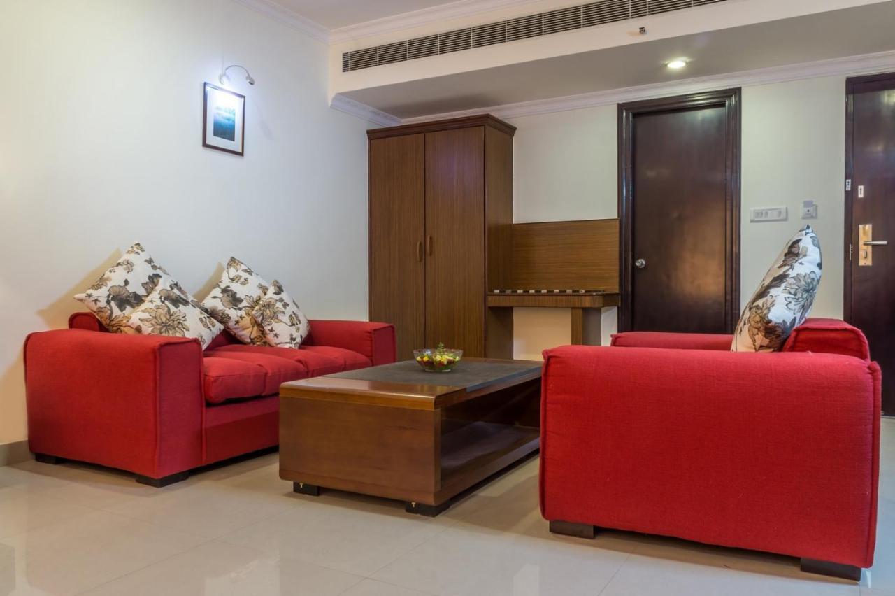 Hotel Saptagiri Хидерабад Екстериор снимка