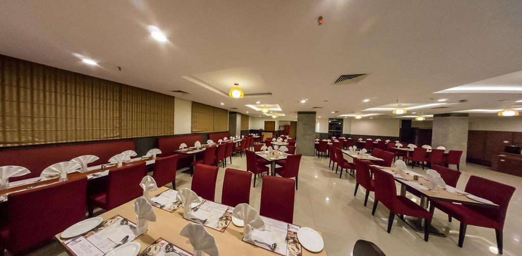 Hotel Saptagiri Хидерабад Екстериор снимка