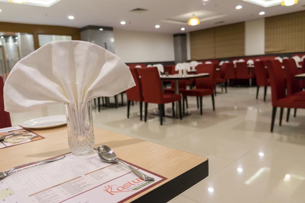 Hotel Saptagiri Хидерабад Екстериор снимка
