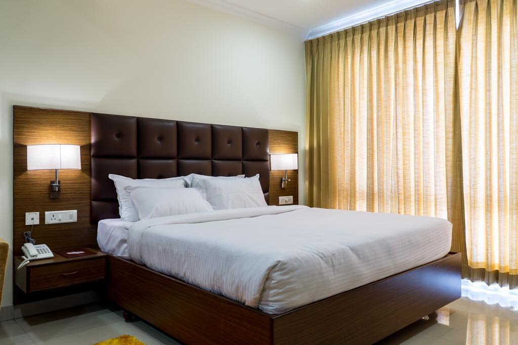 Hotel Saptagiri Хидерабад Екстериор снимка