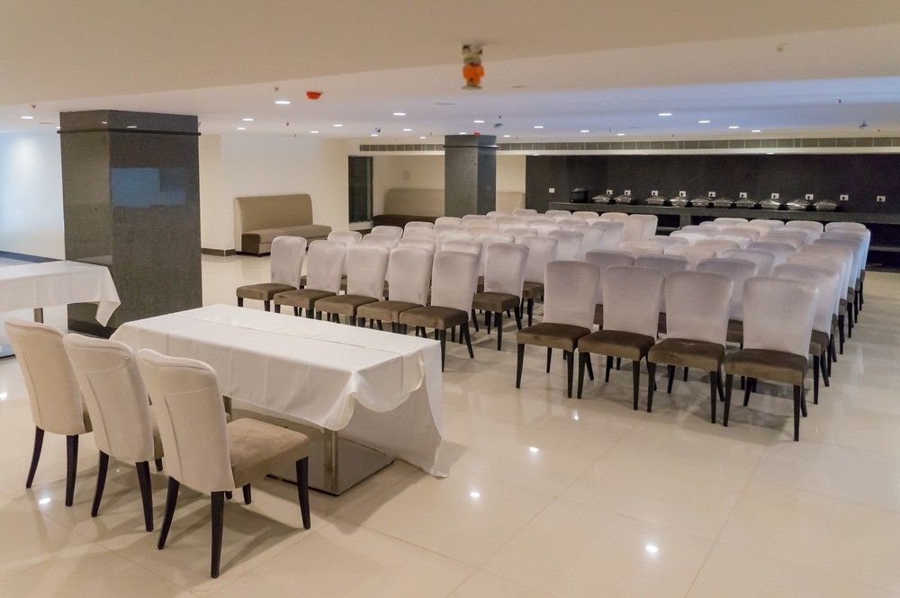 Hotel Saptagiri Хидерабад Екстериор снимка